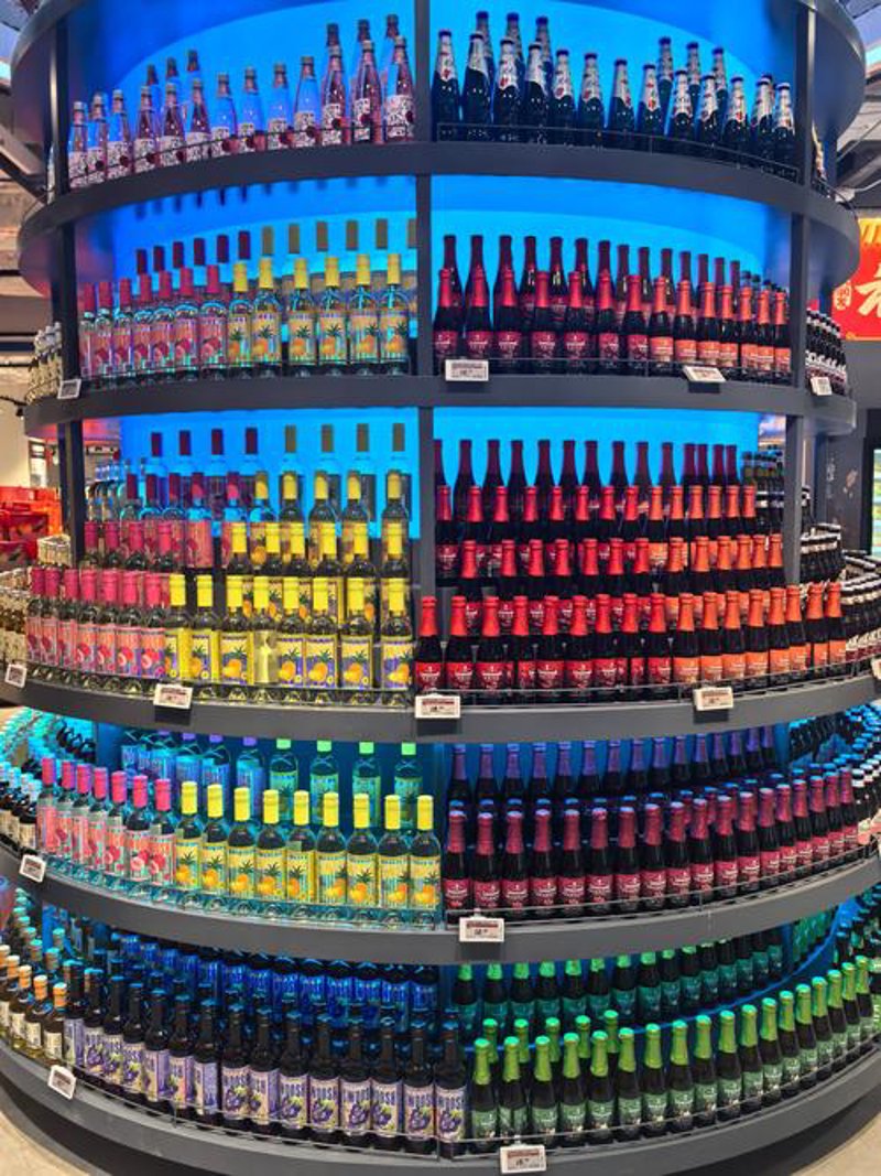 金达服饰：衣着优雅的时尚宣言